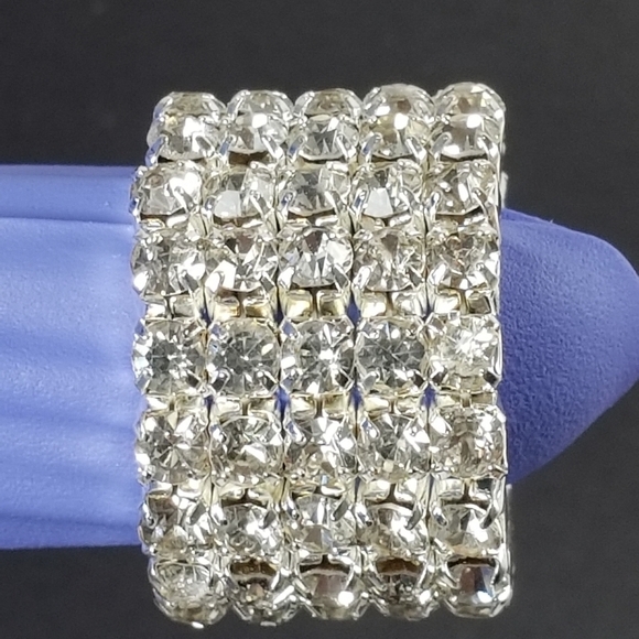 Silver Stretch Ring with Clear Rhinestones – Glamorous Wide Band Bling - 5 Rows - Picture 7 of 9